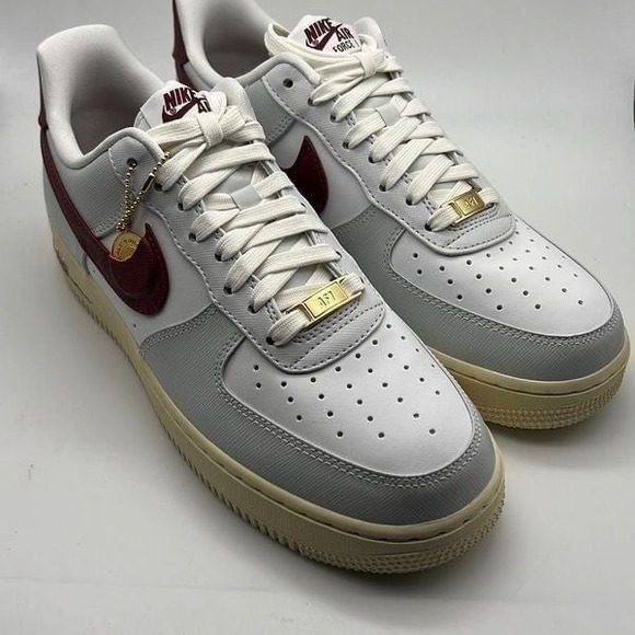 Nike Women's Air Force 1 '07 SE gray white red‎ Shoes women's 9 NWB - Picture 1 of 12